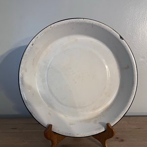 Vintage enamel pie dish