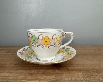 Vintage Art Deco Bell Crocus Hand Painted Teacup and Saucer Set - Etsy