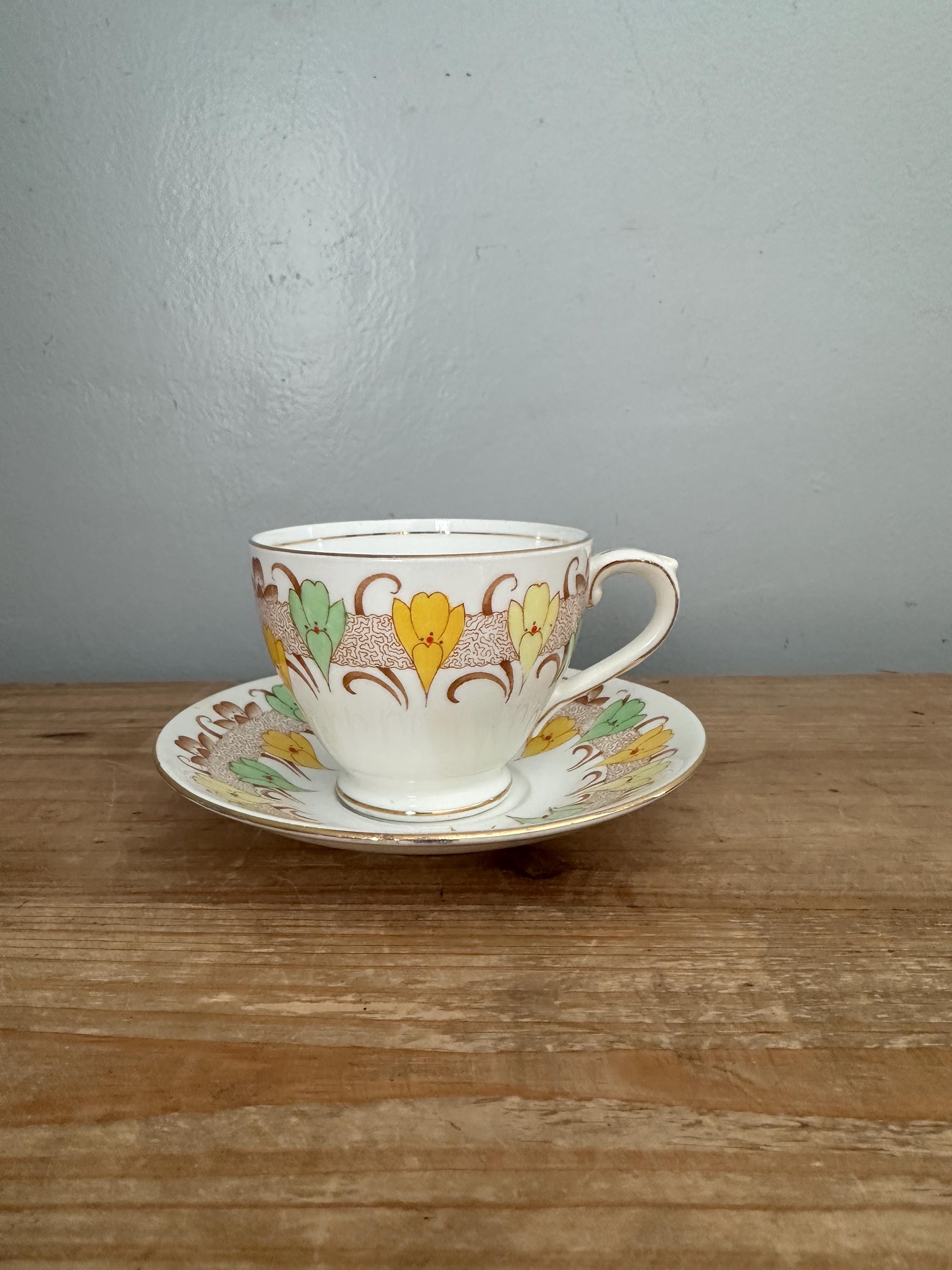 Vintage Art Deco Bell Crocus Hand Painted Teacup and Saucer Set - Etsy