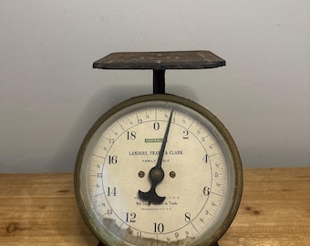 Antique Scale, Landers, Frary, & Clark Universal Household