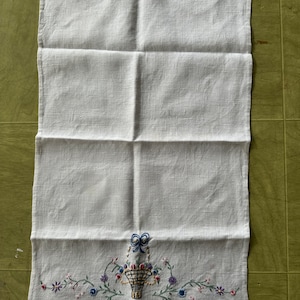 Vintage embroidered floral basket table runner