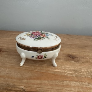 Vintage footed porcelain painted trinket bowl with hinged lid