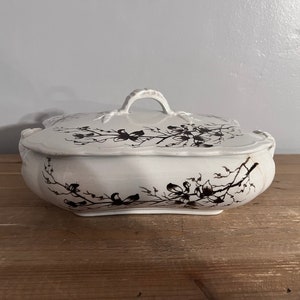 Brown and White Tuners Tunstall Covered Serving Dish