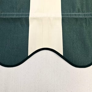 長さ10フィート x 幅8フィートの防水エメラルドクリームストライプオーニング、ポール&トートバッグ、旗