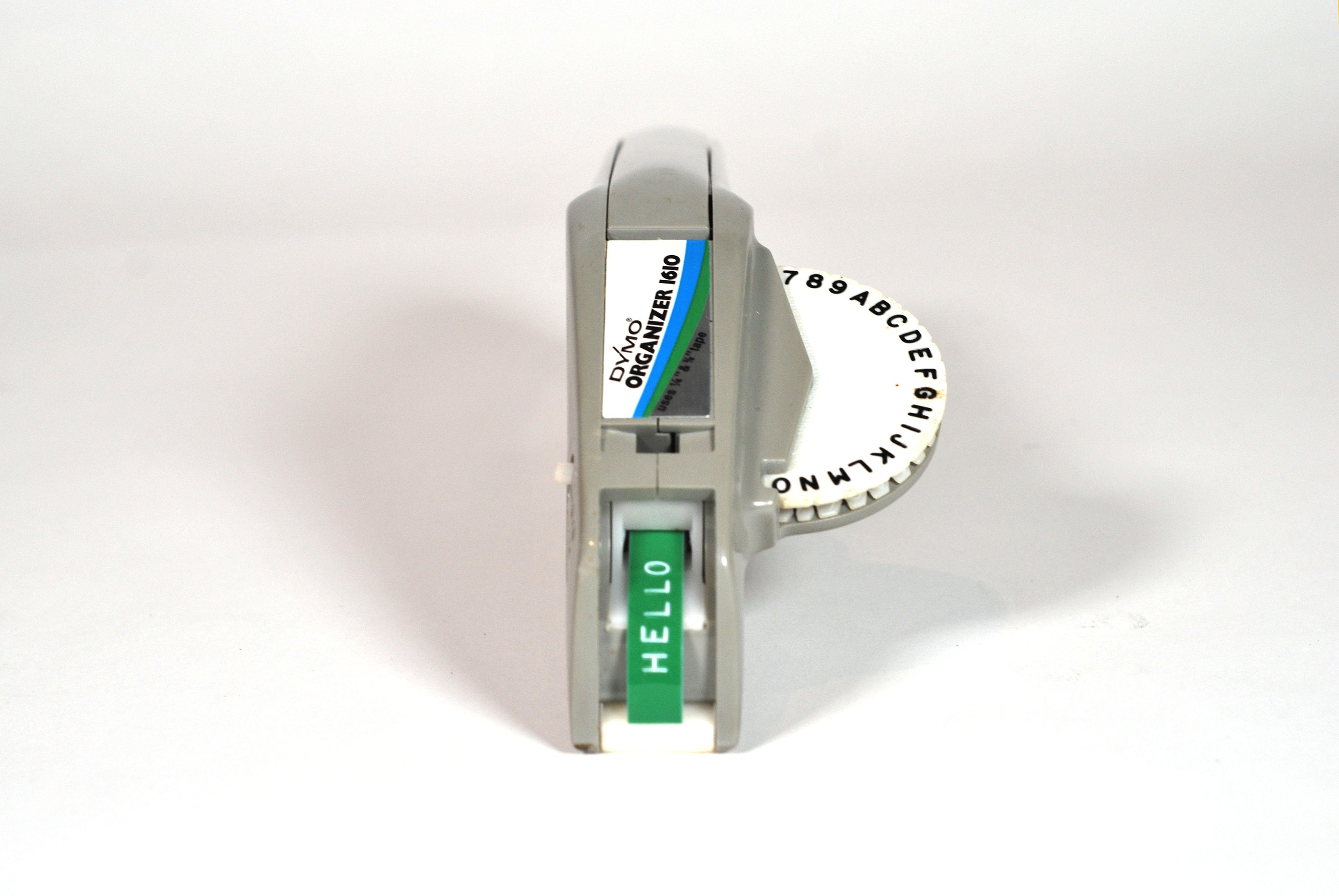 DYMO Interchangeable Embossing Labeler | DYMO 1610 - With Script