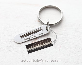 Baby Heartbeat Keychain - Soundwave Custom Gift - Ultrasound, EKG, ECG - New Mom Gift - New Dad Key Ring - Baby Shower Present - Waveform