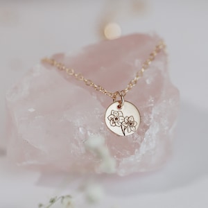 Birth Month Flower Necklace -  Personalized March birth flower necklace - Daffodil Flower Jewelry - Gift for her - Valentines day Gift
