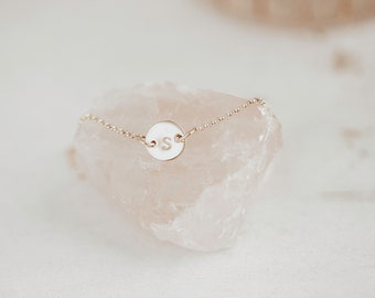 Dos pulseras iniciales - Dos pulseras iniciales de monograma - Pulsera inicial personalizada - Delicado oro, plata, oro rosa - Pulsera de mamá