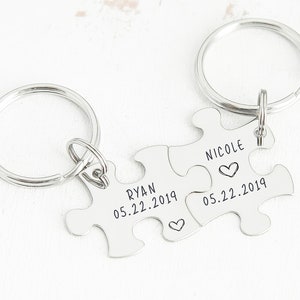Couples keychain set - Personalized Puzzle pieces - His and hers Keychains  - Couples Anniversary - Boyfriend Gift - Matching Keychains