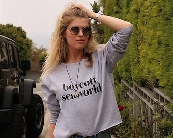 Boycott Seaworld Women's Jumper Fleece Sweatshirt