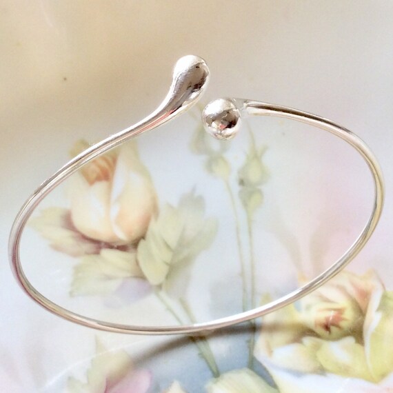 Elsa Peretti | Silver Double Teardrop Bangle, Hal