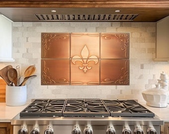 Juego de azulejos metálicos con forma de flor de lis hechos a mano – Cobre, latón o acero