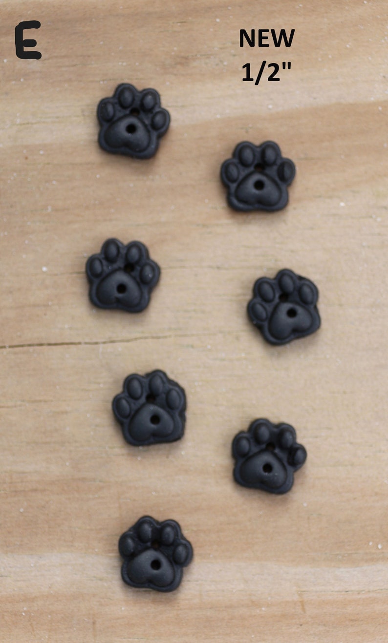 Pawprint for Dog and Cat Polymer Clay Buttons E- 7 black pawprints