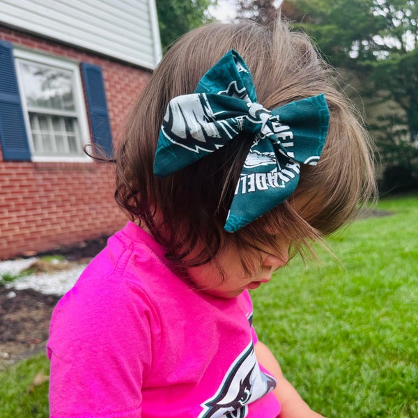 EAGLES BOWS| Philadelphia Eagles Print | Infant/Toddler/Girl's Hair Bows