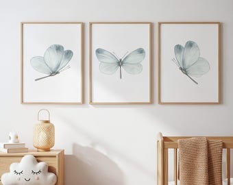 Aquarel blauwe vlinderkunst: minimalistische insectenprint voor kinderkamerdecoratie, direct downloaden