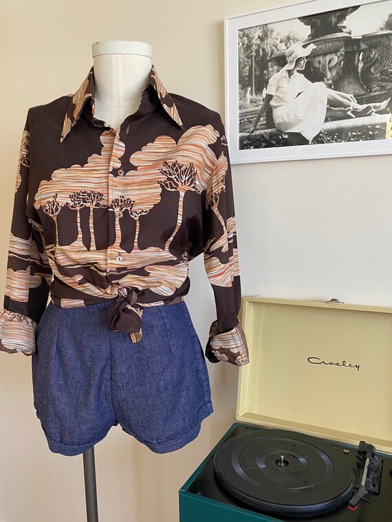 1970s button down shirt with amazing tree pattern