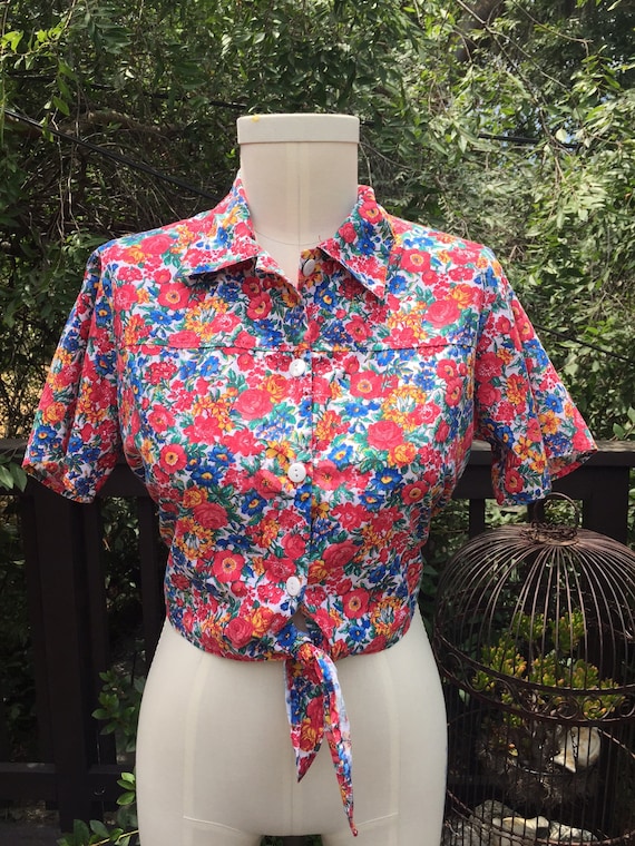 1990's Crop Tie Floral Print Top with Cut Out at C