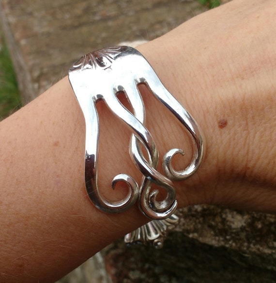 Fork store bangle bracelet