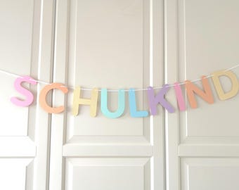 Girlande Schulkind Regenbogen pastell mit apricot / Schulanfang / Schulkind 2026 / Hurra Schulkind / Einschulung / Schulstart