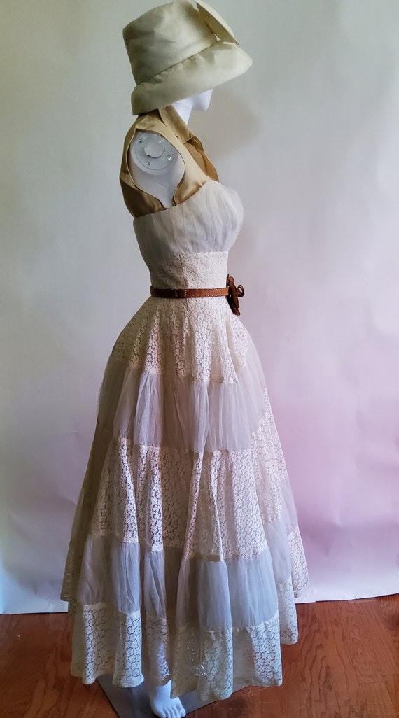 Vintage Classic Strapless Wedding Dress - image 4