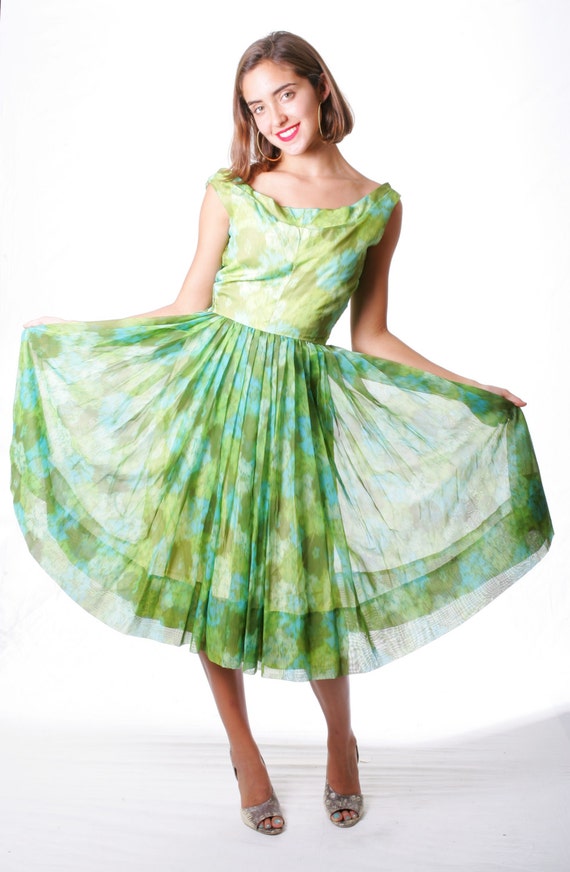 CLEARANCE SALE Vintage Garden Day Pleated Dress F… - image 1