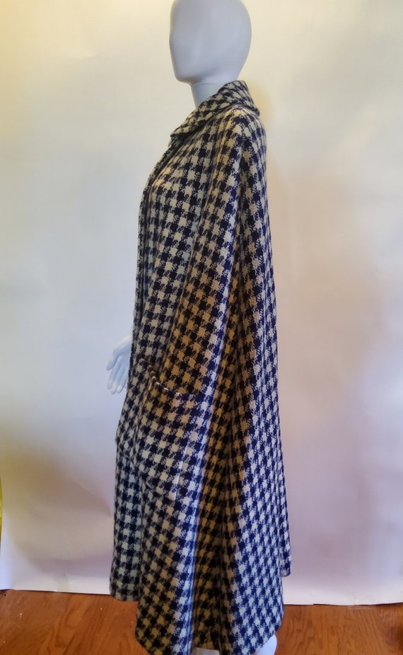 The Houndstooth Cape - image 4