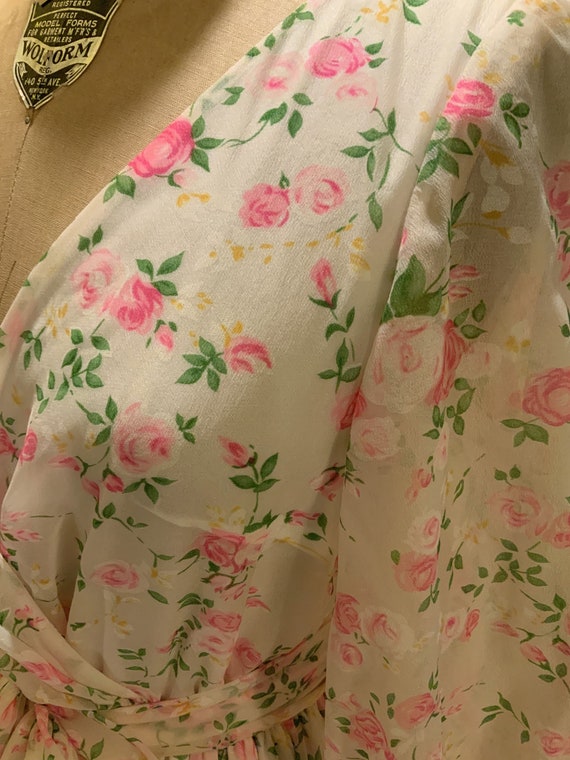 Beautiful Retro Chiffon Pink Roses 70s Floral Max… - image 4