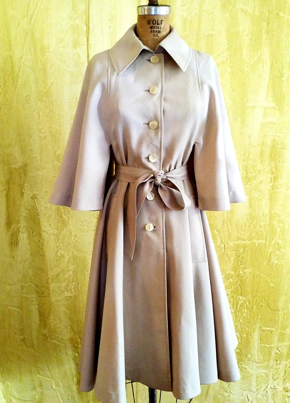 Retro 60s Amazing Girly Trench Coat