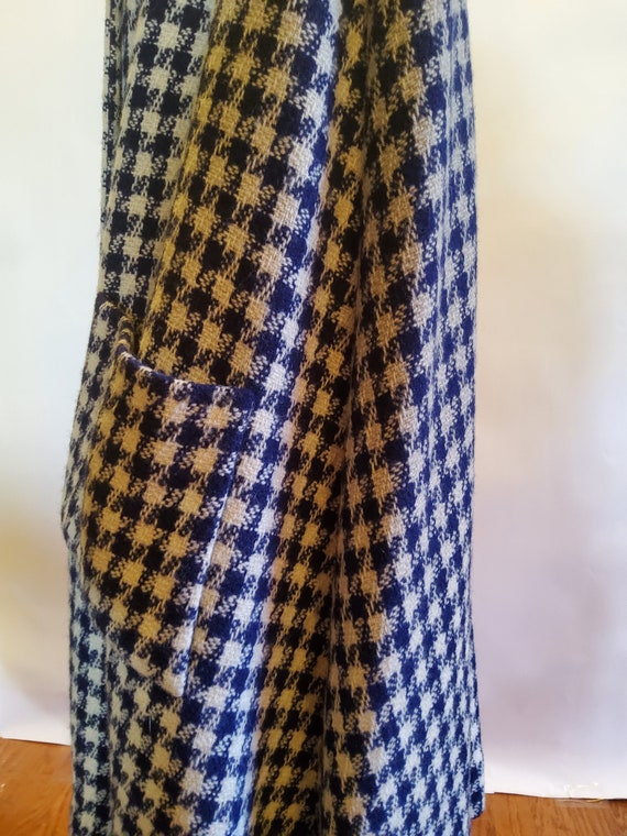 The Houndstooth Cape - image 2