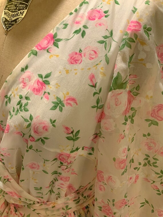 Beautiful Retro Chiffon Pink Roses 70s Floral Max… - image 2