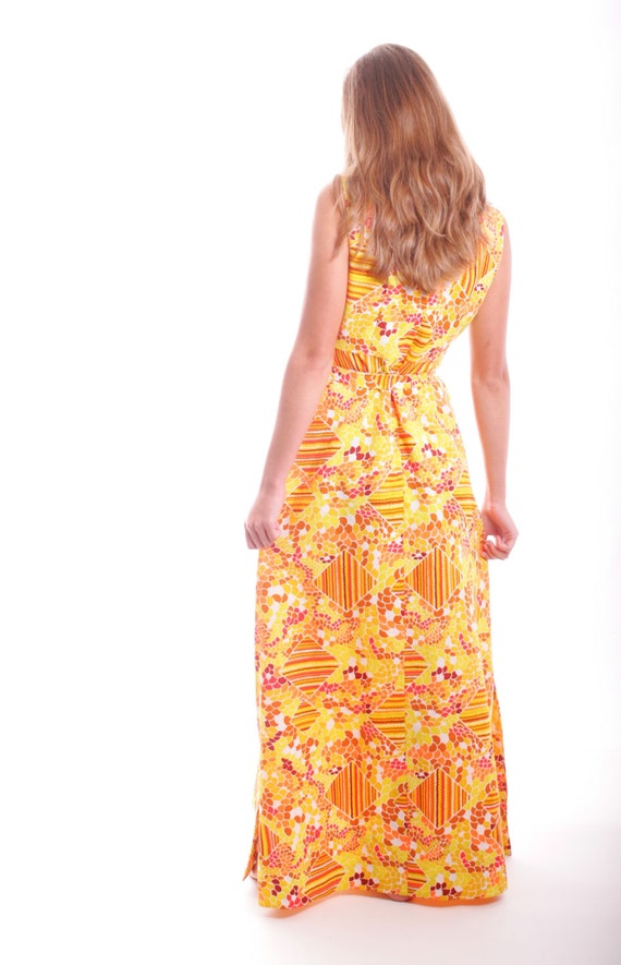 Amazing Fabric Flaming Vintage Maxi Dress - image 5