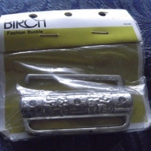Vintage 1990&#39;s Silver Metal Fancy Belt Buckle, Rectangle 7 x 4 cm (2 3/4&quot; x 1 1/2&quot;)