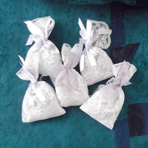 5 White Lace Lavender Sachets