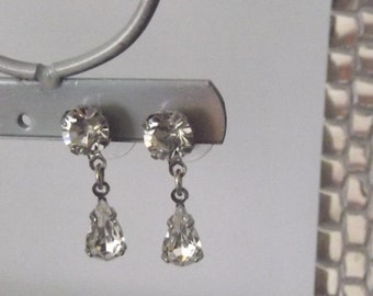 Orecchini argento Swarovski Crystal pera forma goccia penzolare, Designer Handcrafted in Australia