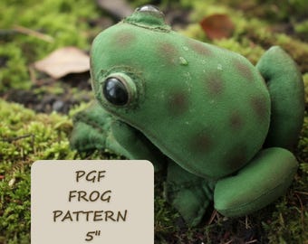 Frog sewing pattern, frog plush, soft toy pattern, create your own realistic frog, felt pattern