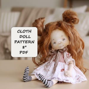 Modello per bambola di stoffa in PDF da 8 pollici, tutorial per cucire una bambola di pezza, bambola di stoffa fatta a mano fai da te con modello di vestiti e guida al trucco