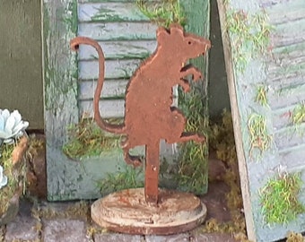 Wooden rat animal, rusty finish, miniature garden decoration dollhouse scale 1:12