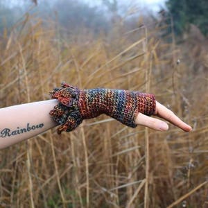 PATTERN: Dragon scale crochet gloves Pattern PDF image 8