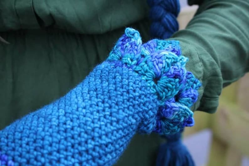 PATTERN: Dragon scale crochet gloves Pattern PDF image 7