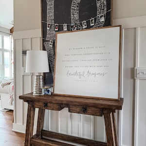 Door wijsheid is er een huis gebouwd Spreuken 24:3 ingelijst houten bord