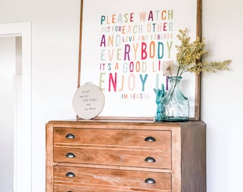 Pas alsjeblieft op voor elkaar en liefde en vergeef... Het is een goed leven Geniet ervan Ingelijst houten bord Kinderkamerinrichting speelkamer klaslokaalinrichting