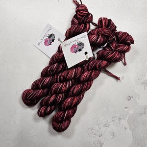 SWメリノ/ナイロン、DK重量糸、MINI D274、20g