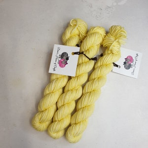 SW メリノ/ナイロン、DK 重量糸、MINI D045、20 g