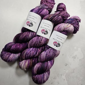 SW Merino / Nylon yarn, Fingering weight, 100 g, EM PURPLE