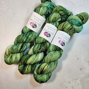 SW Merino / Nylon yarn, Fingering weight, 100 g, WATERCRESS