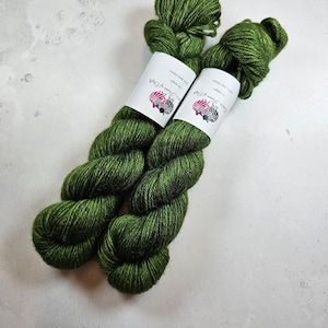 Baby Alpaca DK weight yarn, 100g, MOSS GREEN