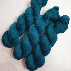 Corriedale DK weight yarn, 100 g, TEAL