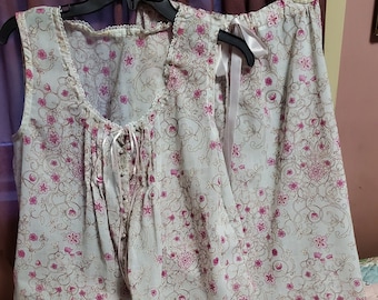Floral Cotton Lawn Pajama Set: Vintage Style Lingerie, USA Made (M/L)