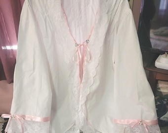 Bed Jacket to go with your gowns. Cotton Victorian/Vintage-type - XXL/1X