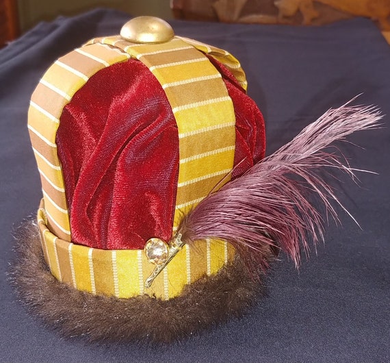 Majestic Renaissance King Queen Red Costume Crown Hat